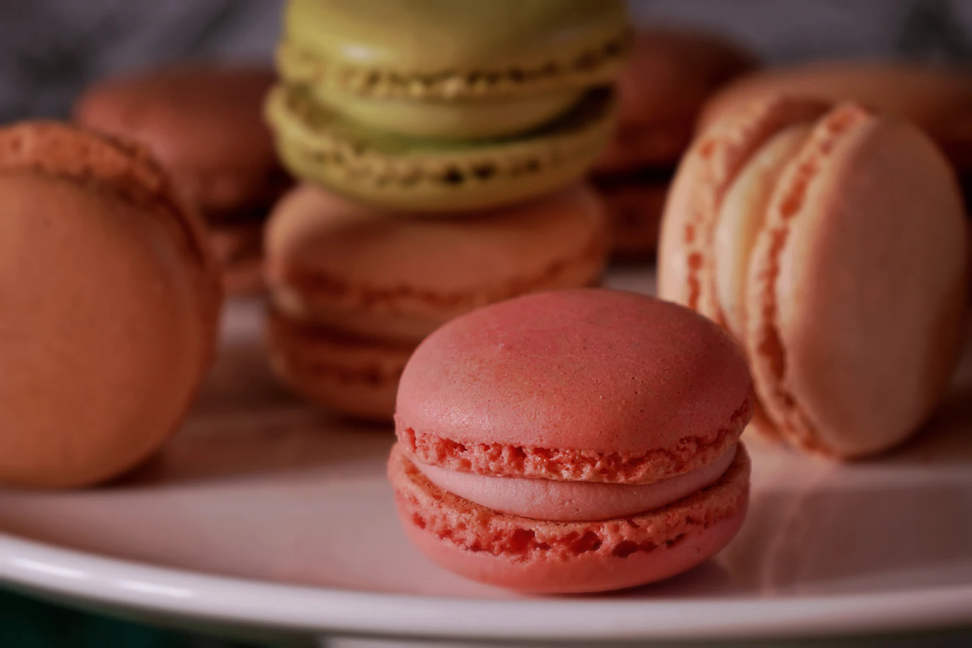 Macarons colorate, de aproape.